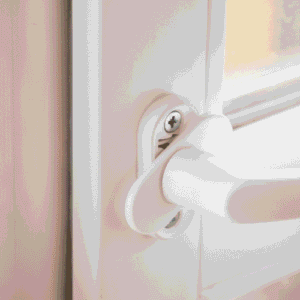مقایسه کیفیت مواد اولیه پروفیل&nbsp; های UPVC ترک و ایرانی&nbsp;